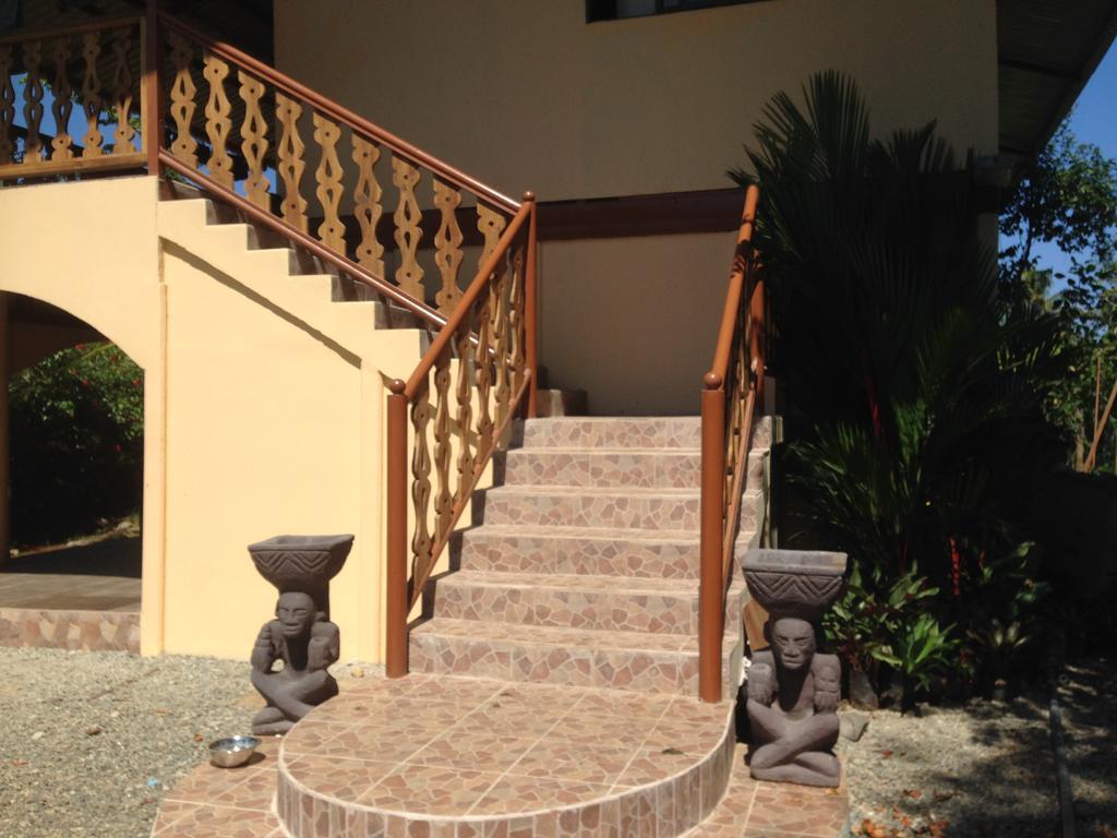 Suites Chile Verde Manzanillo  Buitenkant foto